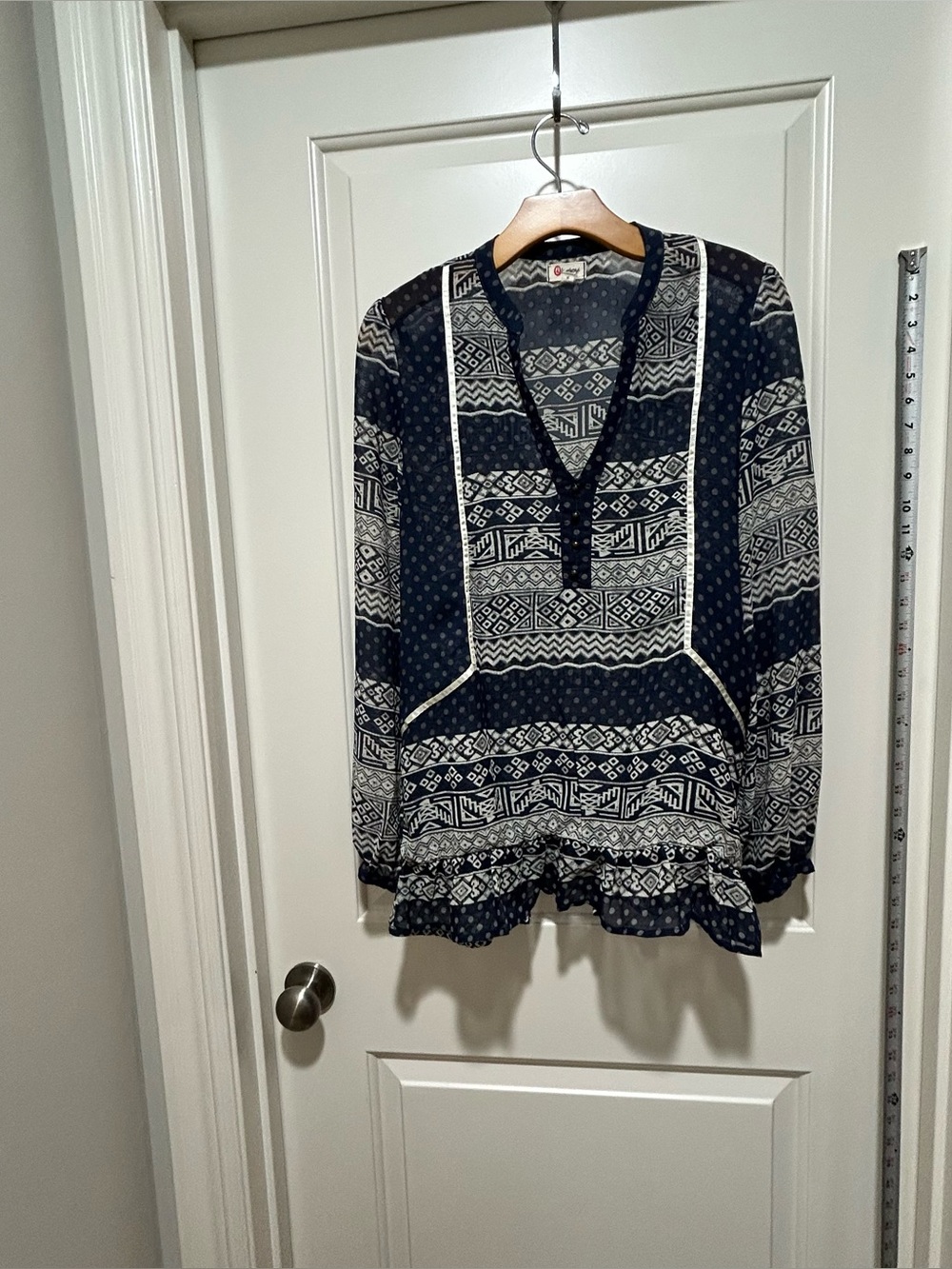 Olsenboye women’s size M Boho Navy & White Printed sheer long sleeve Peasant Top